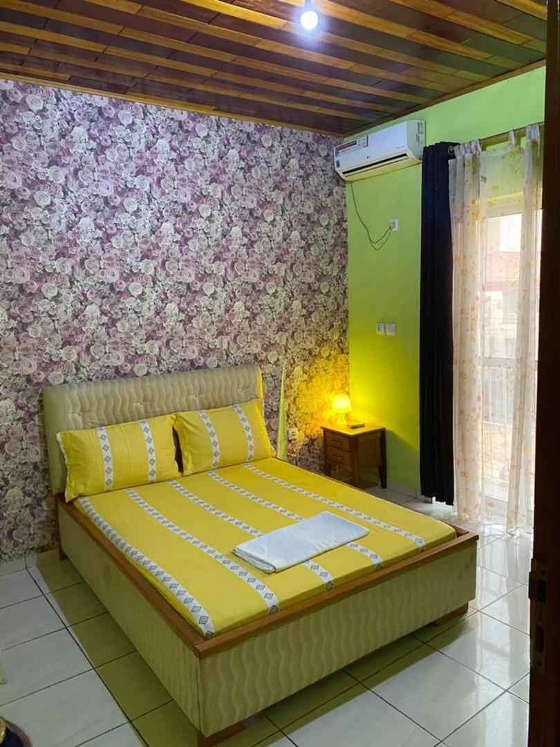 Cave Royale - Chambres-Studios-Apparts Meubles - Logpom Hopithal Des Soeurs Apres Camara Laye Douala Dış mekan fotoğraf